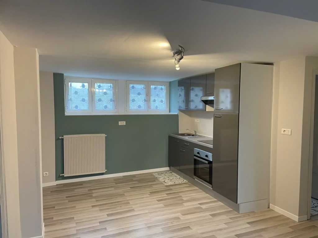 Rénovation logement de fonction lannion après 05