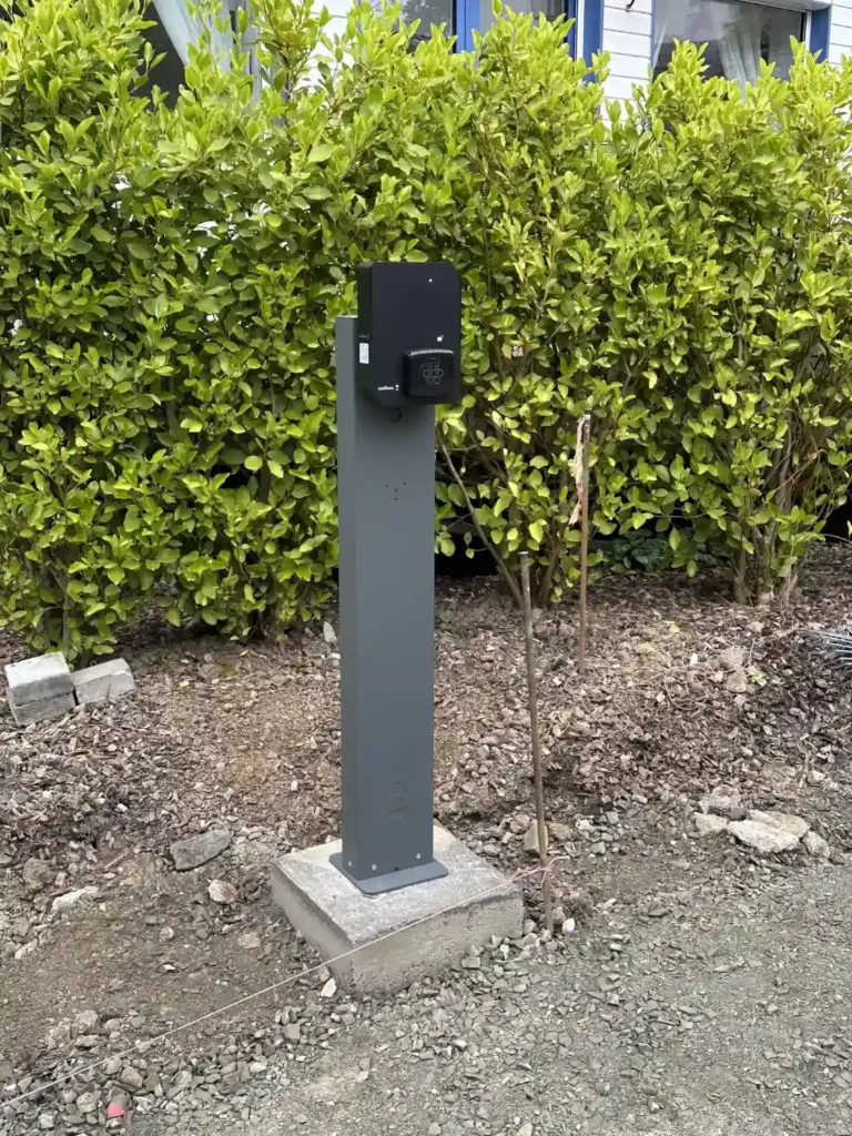 Borne de recharge IRVE Lannion 25